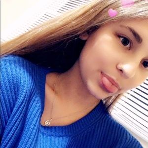 Meet your Posher, Kamila